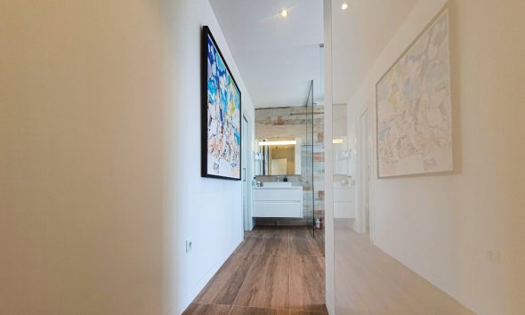 Resale - Apartment - Las Colinas - Las Colinas Golf