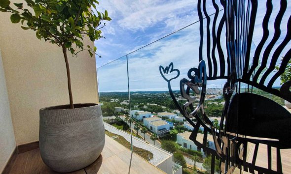 Resale - Apartment - Las Colinas - Las Colinas Golf