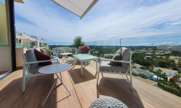 Resale - Apartment - Las Colinas - Las Colinas Golf