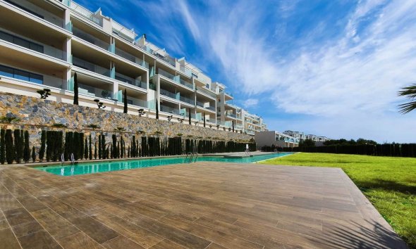 Resale - Apartment - Las Colinas - Las Colinas Golf