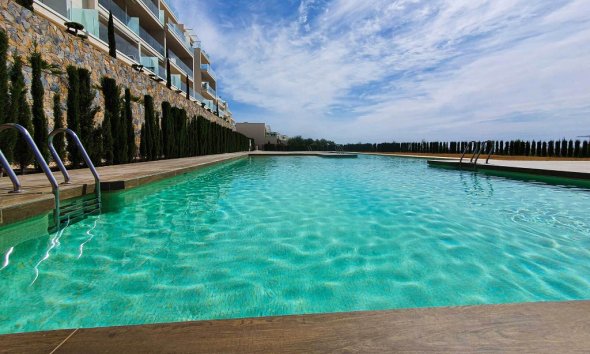 Resale - Apartment - Las Colinas - Las Colinas Golf