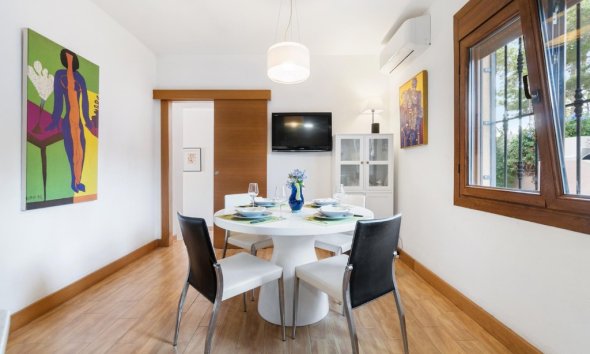 Reventa - Villa - Torrevieja - Los Balcones