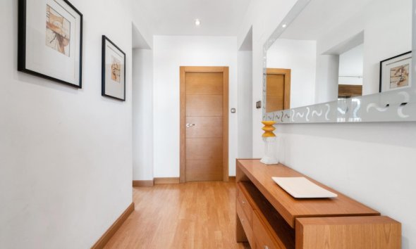 Reventa - Villa - Torrevieja - Los Balcones