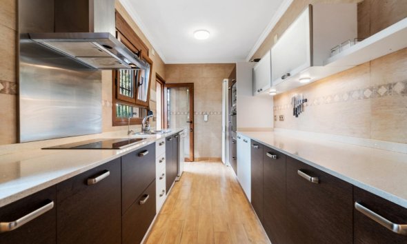 Reventa - Villa - Torrevieja - Los Balcones