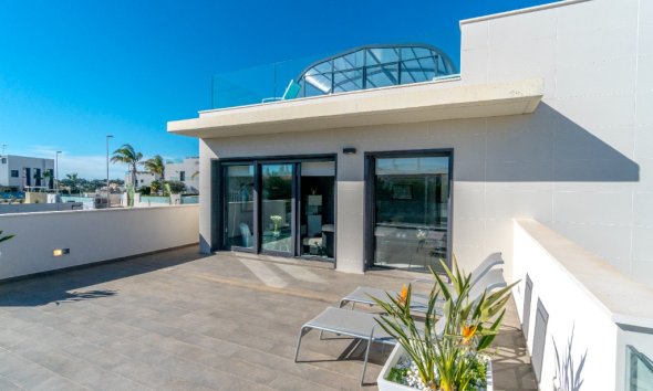 Resale - Villa - Orihuela Costa - Dehesa De Campoamor