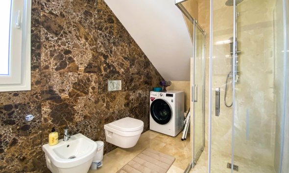 Resale - Villa - Orihuela Costa - La Zenia