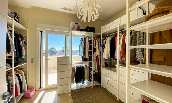 Resale - Villa - Orihuela Costa - La Zenia