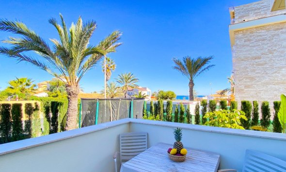 Resale - Villa - Orihuela Costa - La Zenia
