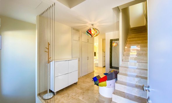 Resale - Villa - Orihuela Costa - La Zenia