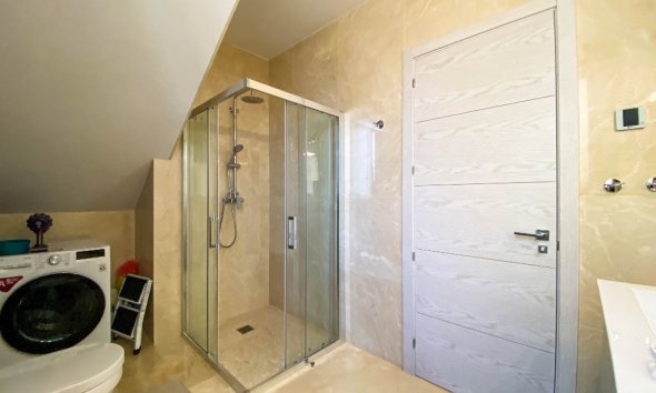 Resale - Villa - Orihuela Costa - La Zenia