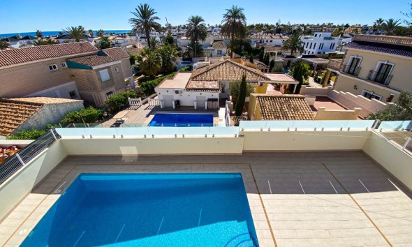Resale - Villa - Orihuela Costa - La Zenia