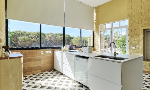 Resale - Villa - Orihuela Costa - Dehesa De Campoamor