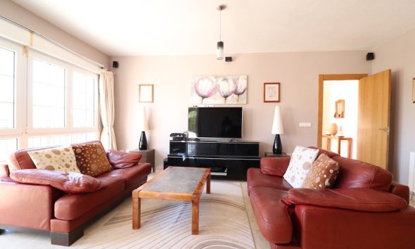 Resale - Villa - Orihuela Costa - Las Ramblas