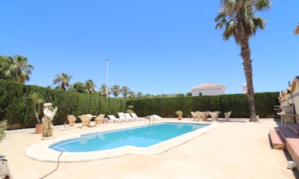 Resale - Villa - Orihuela Costa - Las Ramblas