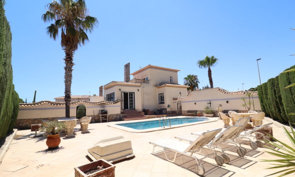 Resale - Villa - Orihuela Costa - Las Ramblas