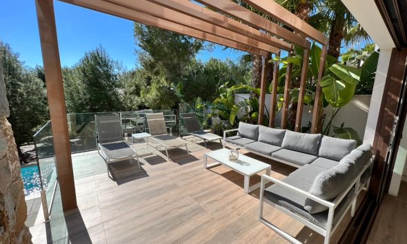 Resale - Villa - Las Colinas - Las Colinas Golf