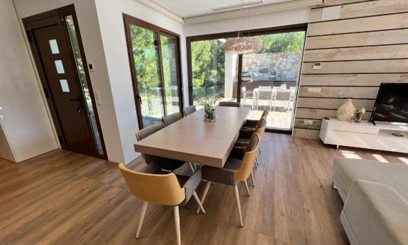 Resale - Villa - Las Colinas - Las Colinas Golf