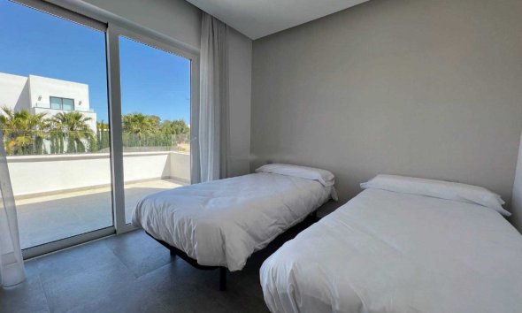 Resale - Villa - Las Colinas - Las Colinas Golf