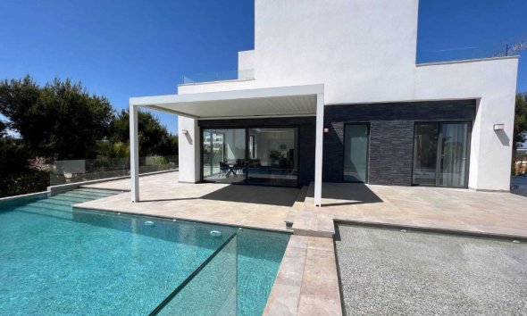 Resale - Villa - Las Colinas - Las Colinas Golf