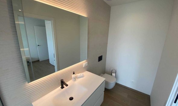 Reventa - Apartamento - Las Colinas - Las Colinas Golf