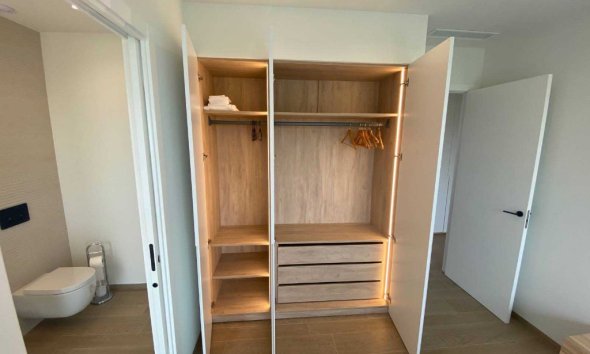 Reventa - Apartamento - Las Colinas - Las Colinas Golf