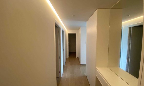 Reventa - Apartamento - Las Colinas - Las Colinas Golf