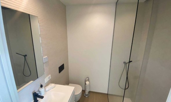 Reventa - Apartamento - Las Colinas - Las Colinas Golf