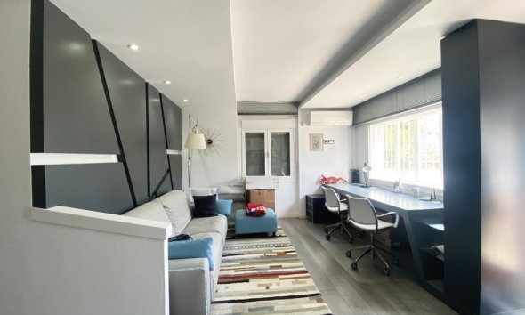 Resale - Villa - Orihuela Costa - Dehesa De Campoamor