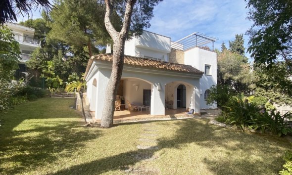 Resale - Villa - Orihuela Costa - Dehesa De Campoamor