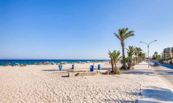 Resale - Villa - Orihuela Costa - Dehesa De Campoamor