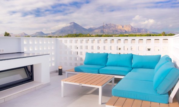 Rynek Pierwotny - Willa - Alfas del Pí - El Albir