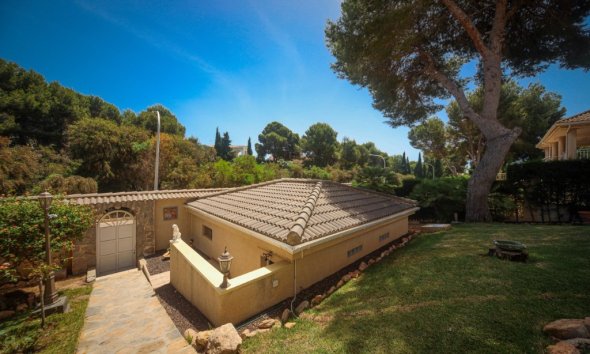 Resale - Villa - Orihuela Costa - Dehesa De Campoamor