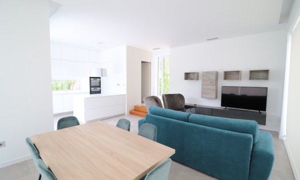 Resale - Villa - Las Colinas - Las Colinas Golf