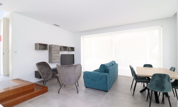 Resale - Villa - Las Colinas - Las Colinas Golf