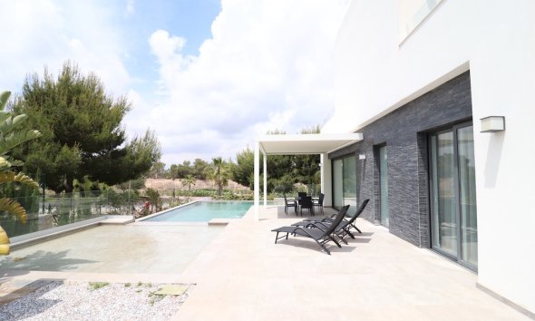 Resale - Villa - Las Colinas - Las Colinas Golf