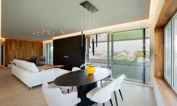 Resale - Apartment - Las Colinas - Las Colinas Golf