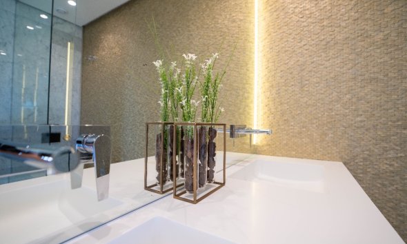 Resale - Apartment - Las Colinas - Las Colinas Golf