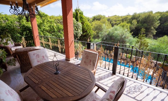 Resale - Villa - Orihuela Costa - Campoamor