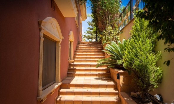 Resale - Villa - Orihuela Costa - Campoamor