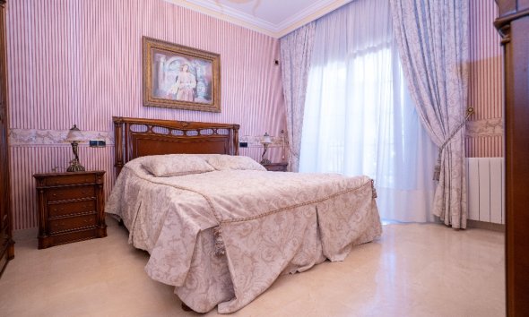 Resale - Villa - Orihuela Costa - Campoamor