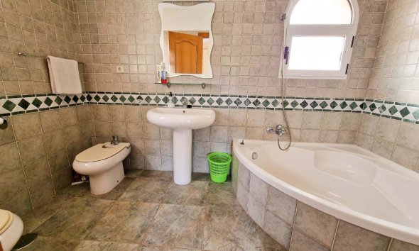 Resale - Villa - Orihuela Costa - Playa Flamenca