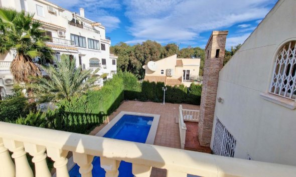 Resale - Villa - Orihuela Costa - Playa Flamenca