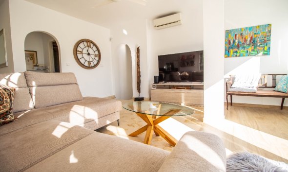 Resale - Villa - Orihuela Costa - Las Ramblas