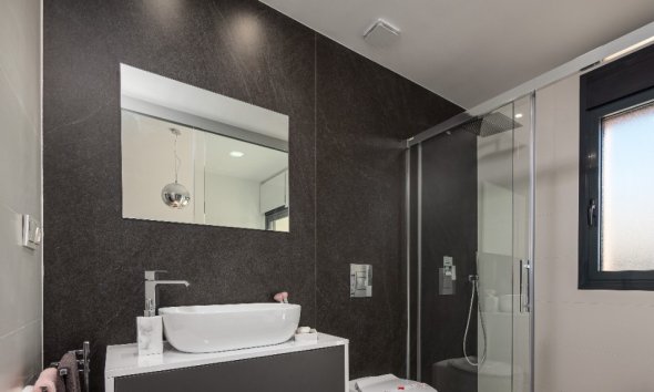 Rynek Pierwotny - Willa - Algorfa