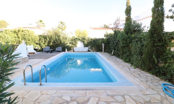 Reventa - Villa - Orihuela Costa - La Zenia