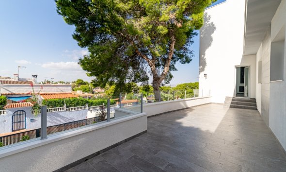 Resale - Villa - Torrevieja - Los Balcones