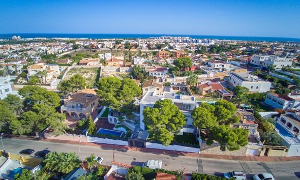 Resale - Villa - Torrevieja - Los Balcones