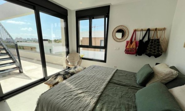 Reventa - Villa - Finestrat