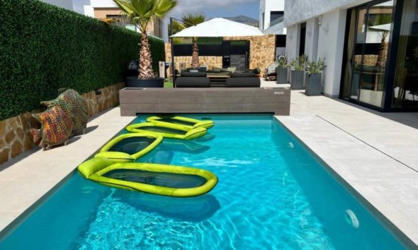 Reventa - Villa - Finestrat