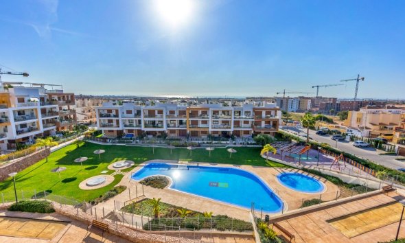 Resale - Apartment - Orihuela Costa - Villamartin